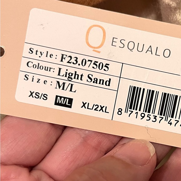 Esqualo.  M/L.GORGEOUS!!!!   , rich and new!  Uber soft - Picture 5 of 5